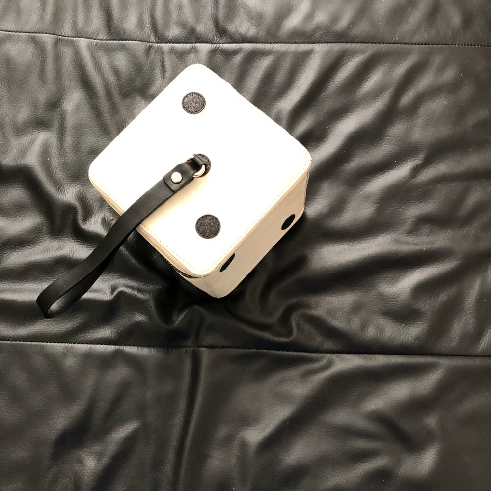 Kate space dive purse